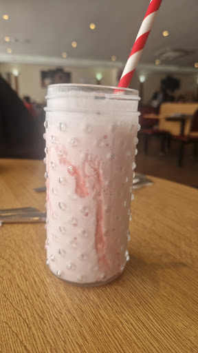 Photo of Poppins East Grinstead - 1-2 Queens Walk, East Grinstead RH19 4DW